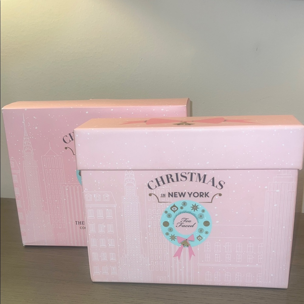 Too Faced Christmas in New York Set - Soft Pink